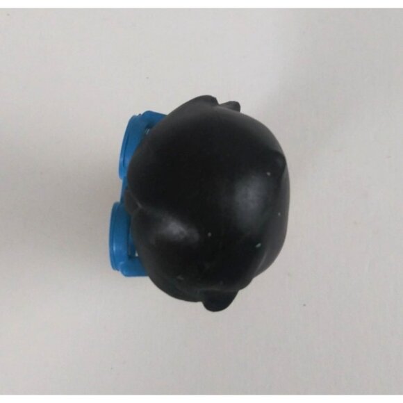 Bonkers Ryan's World Mystery Microverse Chemistry Ryan 2" Toy Figure - Picture 5 of 6